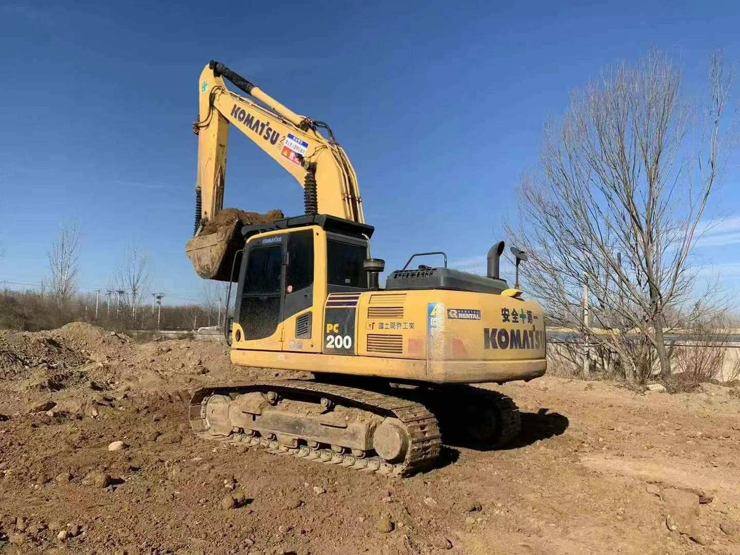 Buy Komatsu PC200 Used Excavator / 2 Used Komatsu PC200 Excavator 2016 Model / 2