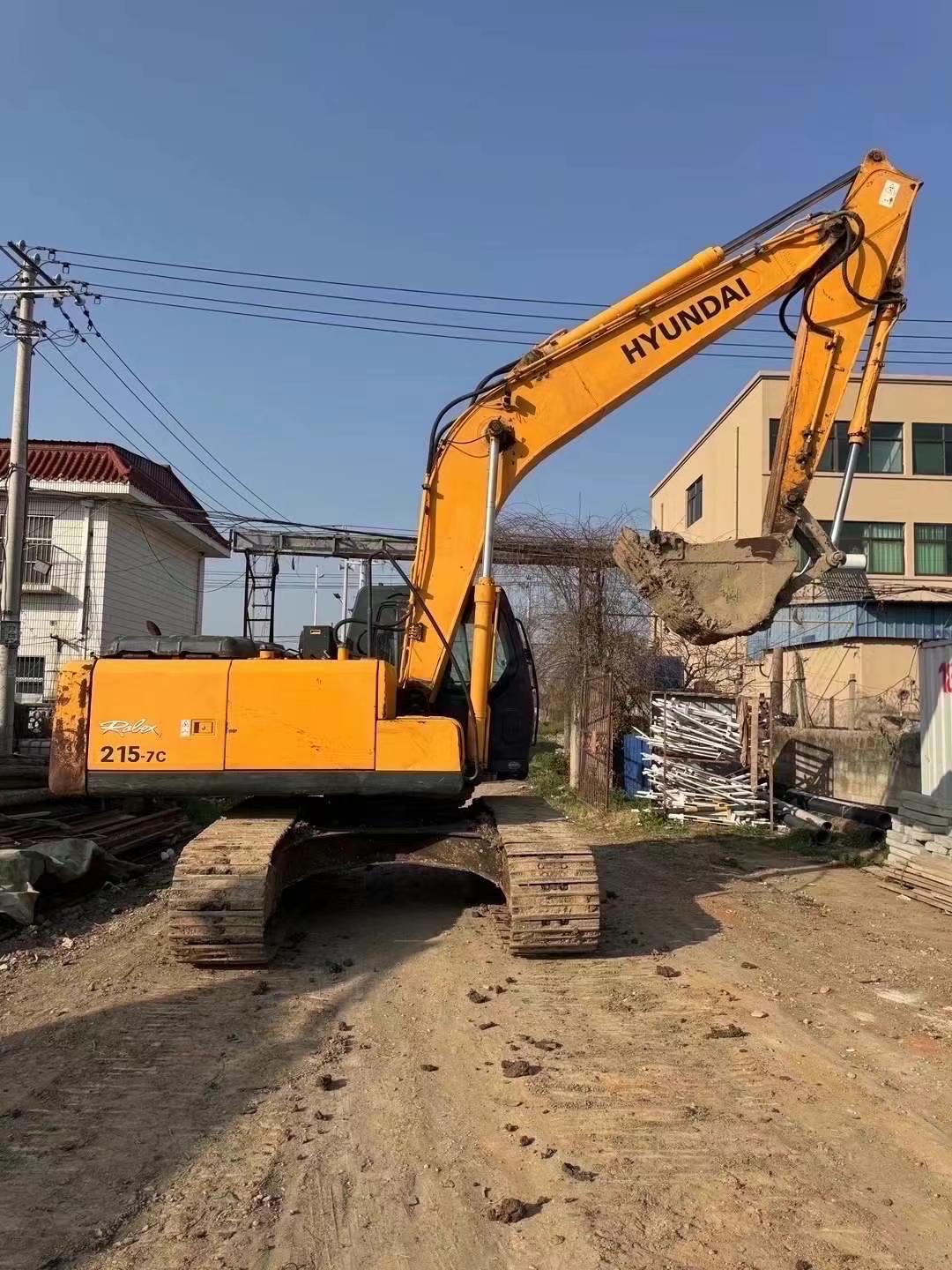 Buy Hyundai R215-7C Used Excavator / 2 Used Hyundai R215-7C Excavator 2012 Model / 2