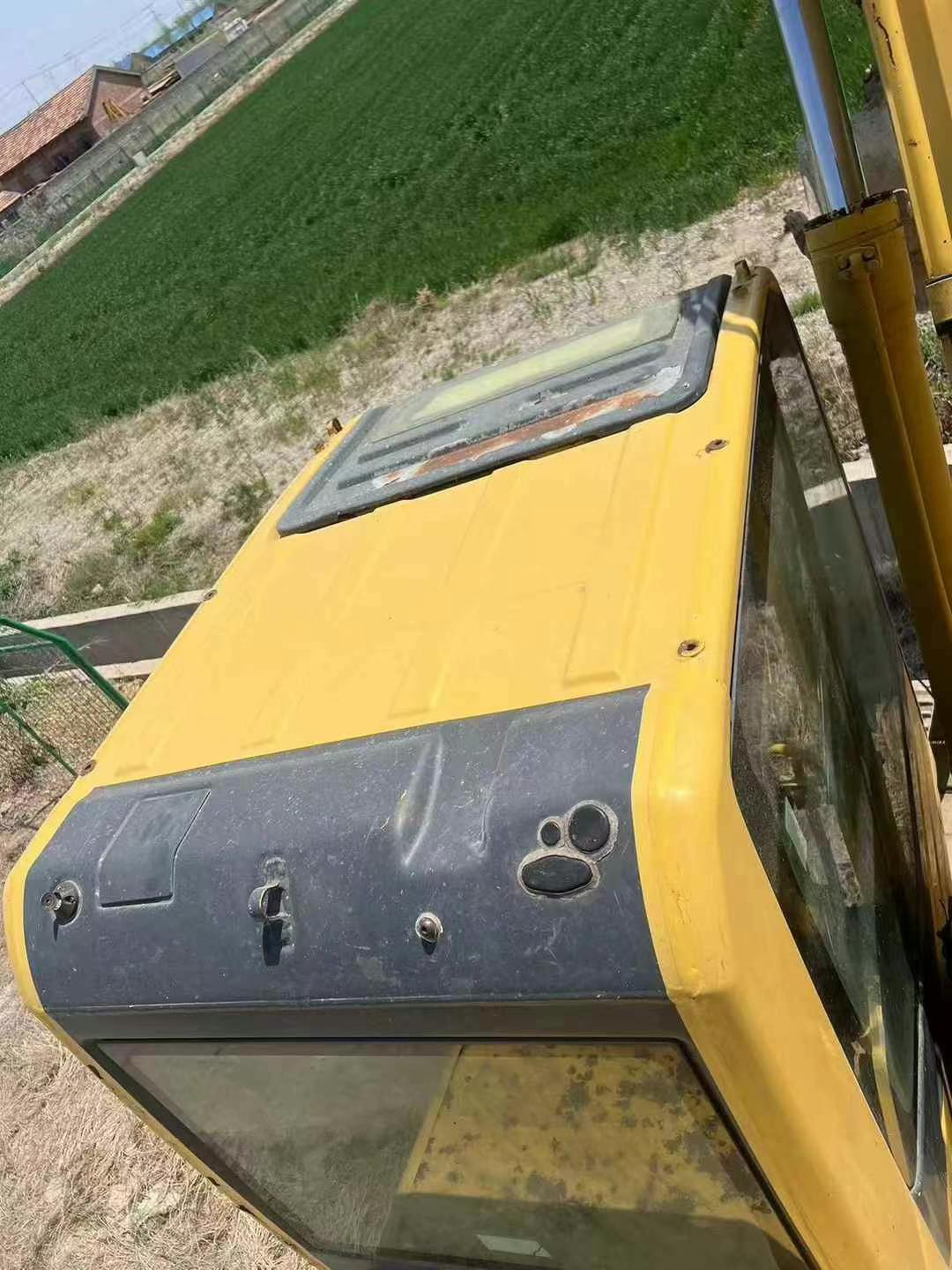 Buy Komatsu PC200-8 Used Excavator / 9 Used Komatsu PC200-8 Excavator 2010 Model / 9