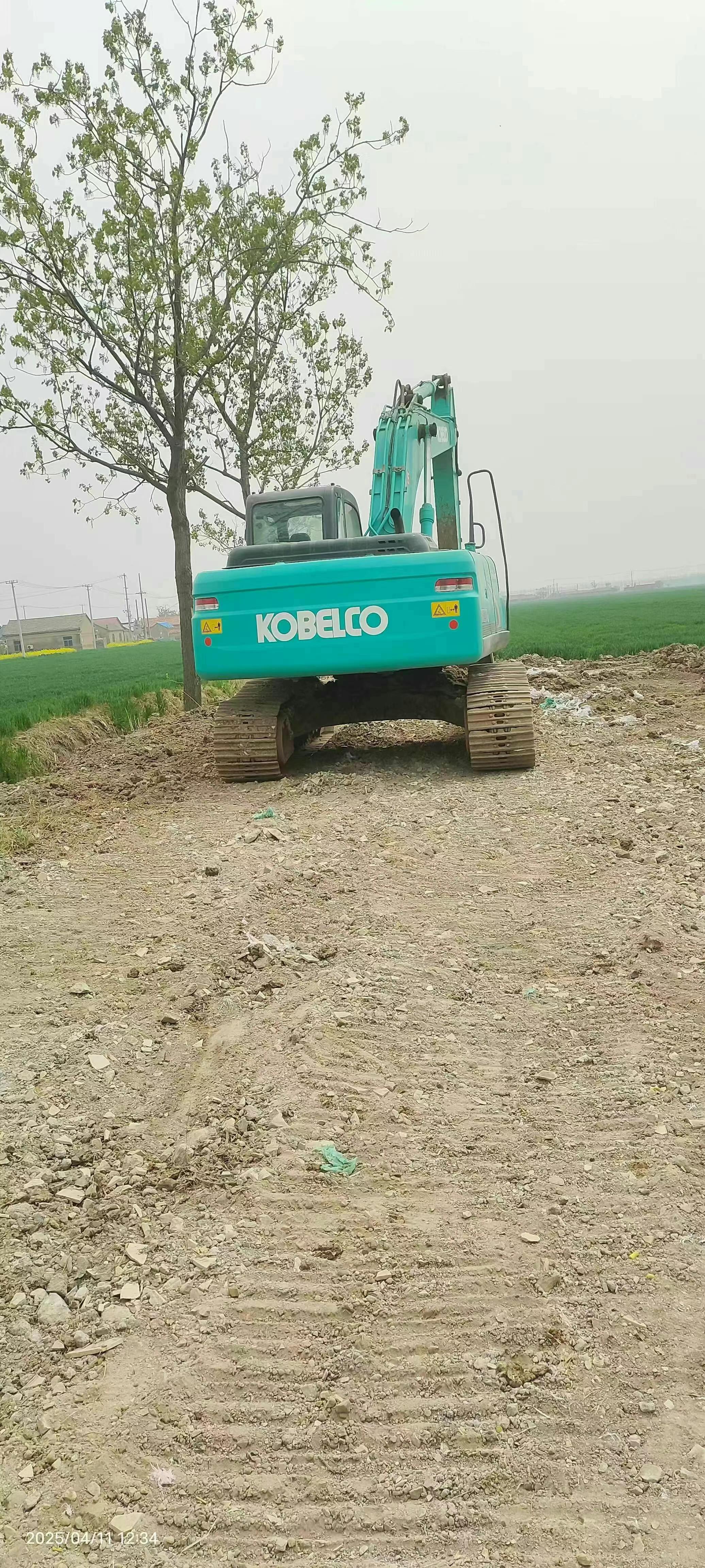 Buy Kobelco SK210 Used Excavator / 2 Used Kobelco SK210 Excavator 2013 Model / 2