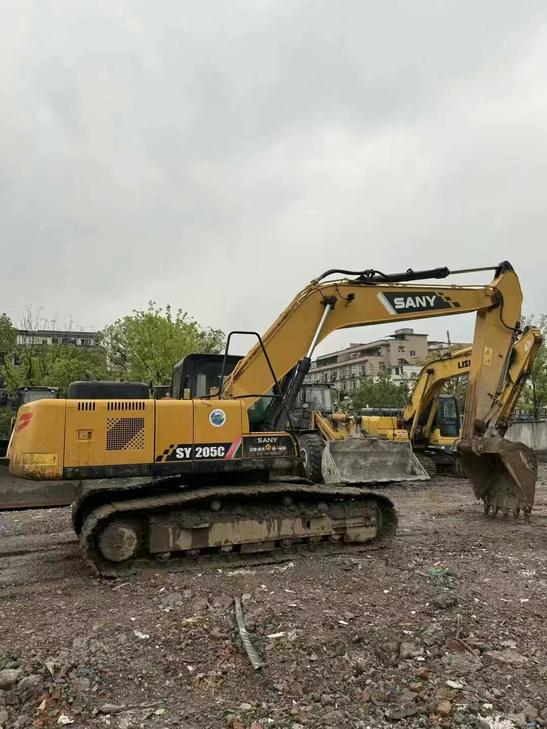 Buy Sany SY205H Used Excavator / 1