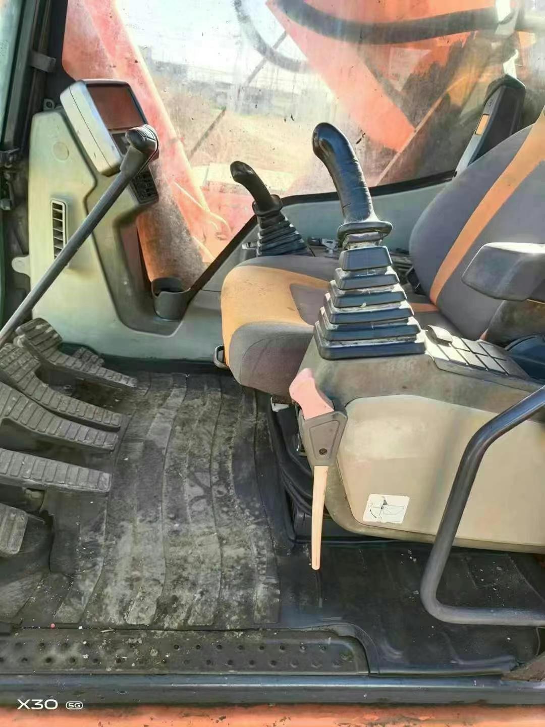 Buy Doosan DX520LC Used Excavator / 9 Used Doosan DX520LC Excavator 2016 Model / 9