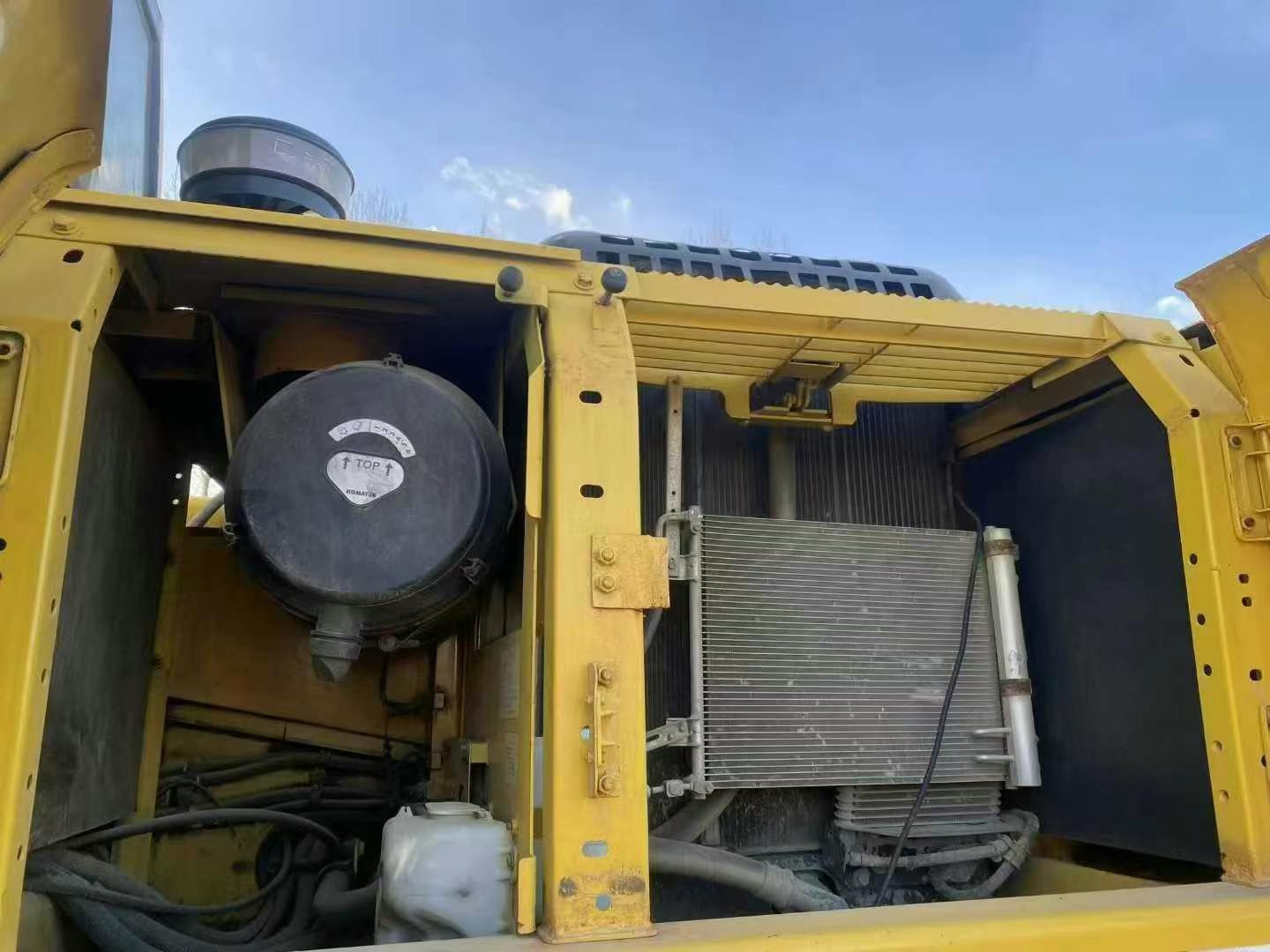 Buy Komatsu PC220 Used Excavator / 4 Used Komatsu PC220 Excavator 2016 Model / 4