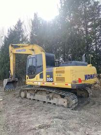 Buy Komatsu PC200 Used Excavator / 2 Used Komatsu PC200 Excavator 2016 Model / 2