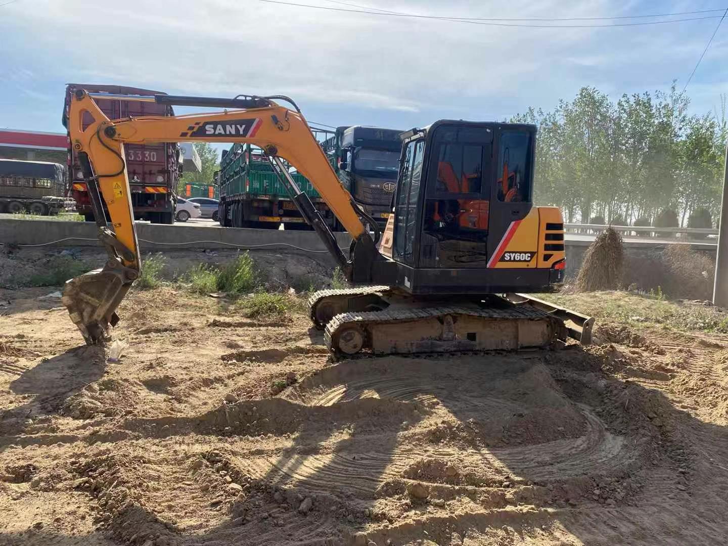 Buy Sany SY60 Used Excavator / 1