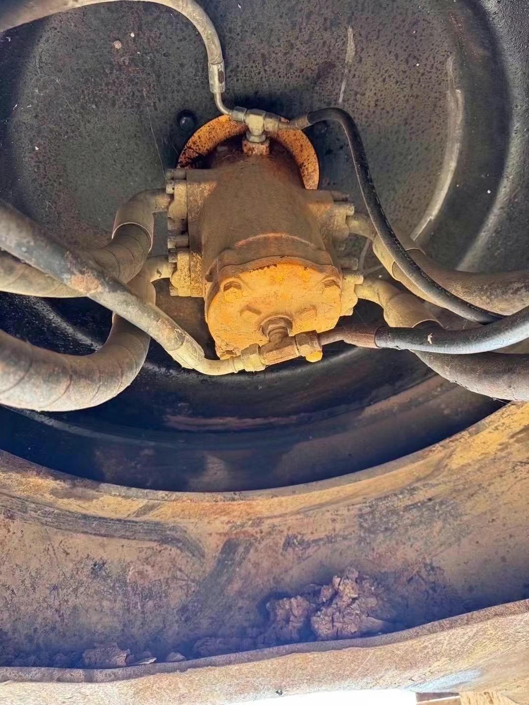 Buy Hyundai R215-7C Used Excavator / 7 Used Hyundai R215-7C Excavator 2012 Model / 7