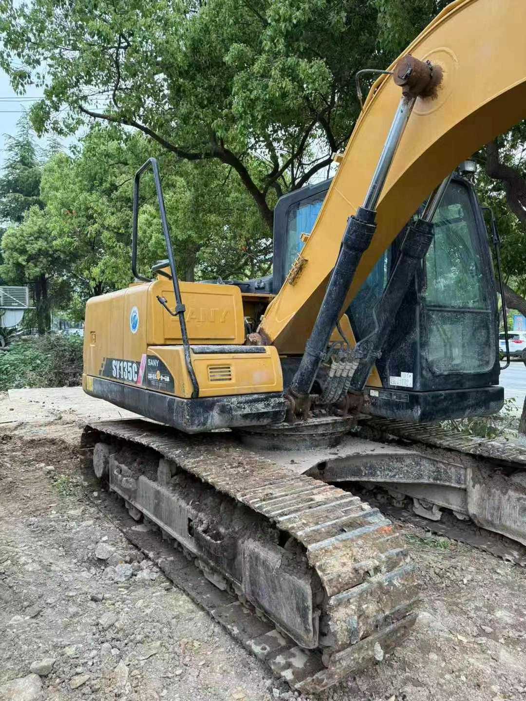 Buy Sany SY135 Used Excavator / 1