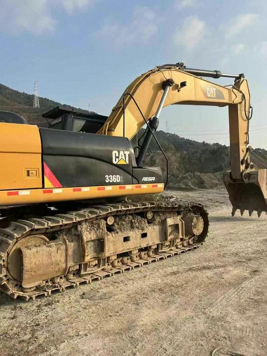 Buy Caterpillar 336FLH Used Excavator / 1