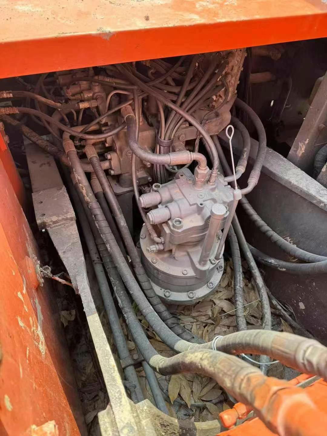 Buy Hitachi ZAXIS200 Used Excavator / 6 Used Hitachi ZAXIS200 Excavator 2016 Model / 6