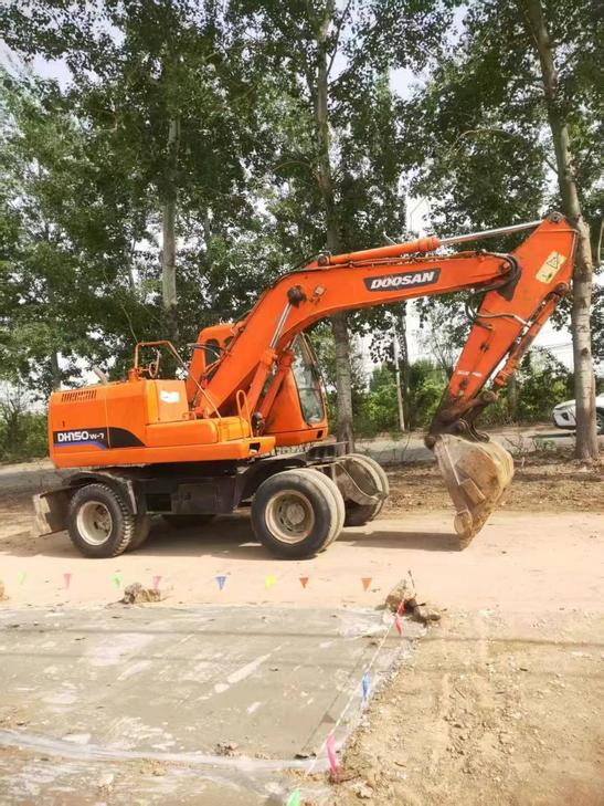 Buy Doosan DX15 Used Excavator / 1