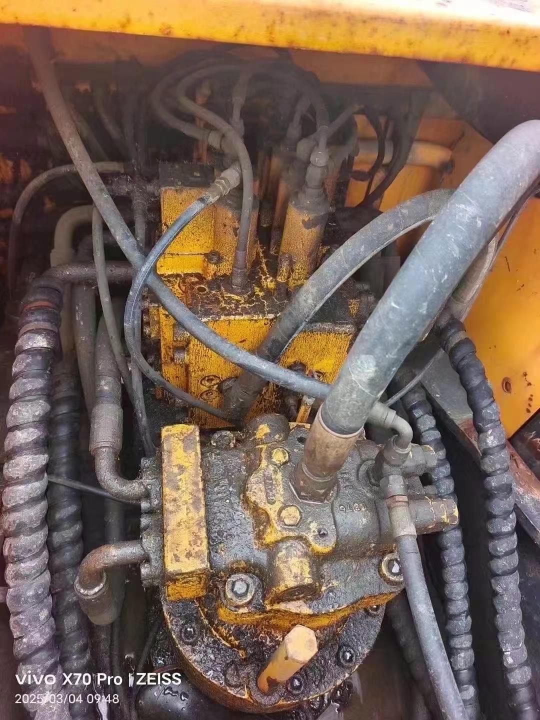 Buy Hyundai R215-7 Used Excavator / 5 Used Hyundai R215-7 Excavator 2010 Model / 5