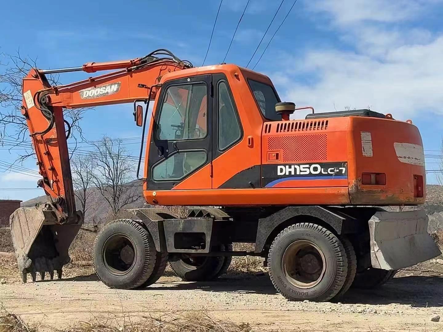 Buy Doosan DX15 Used Excavator / 1