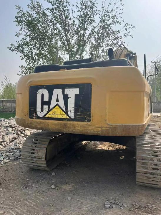 Buy Caterpillar 323D2L Used Excavator / 1