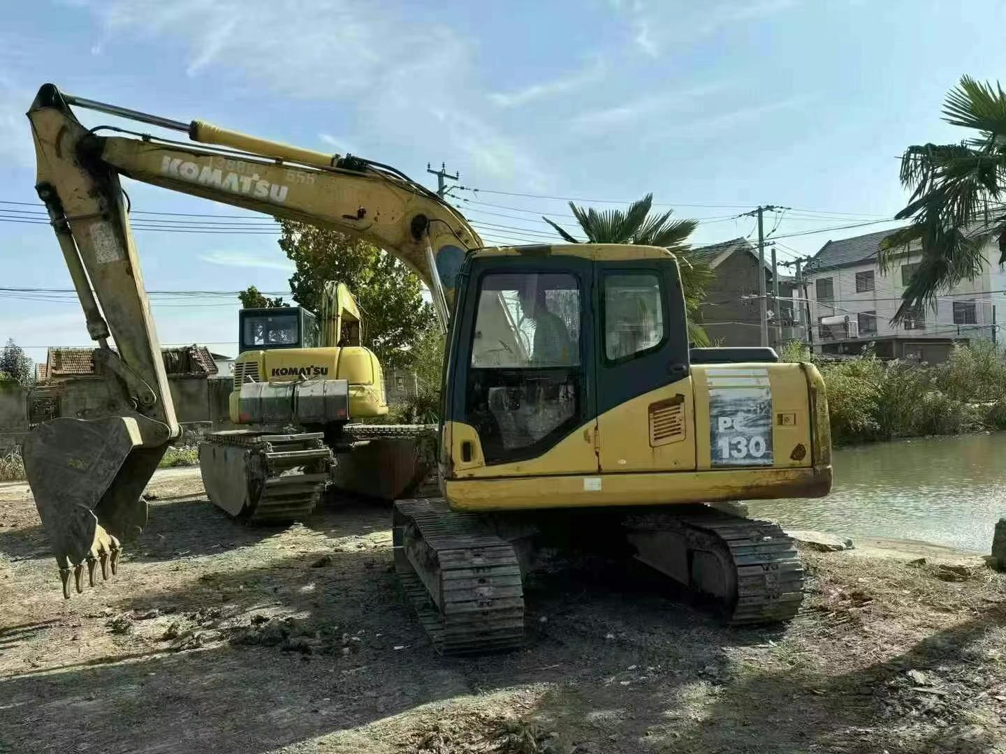 Buy Komatsu PC110-7 Used Excavator / 1