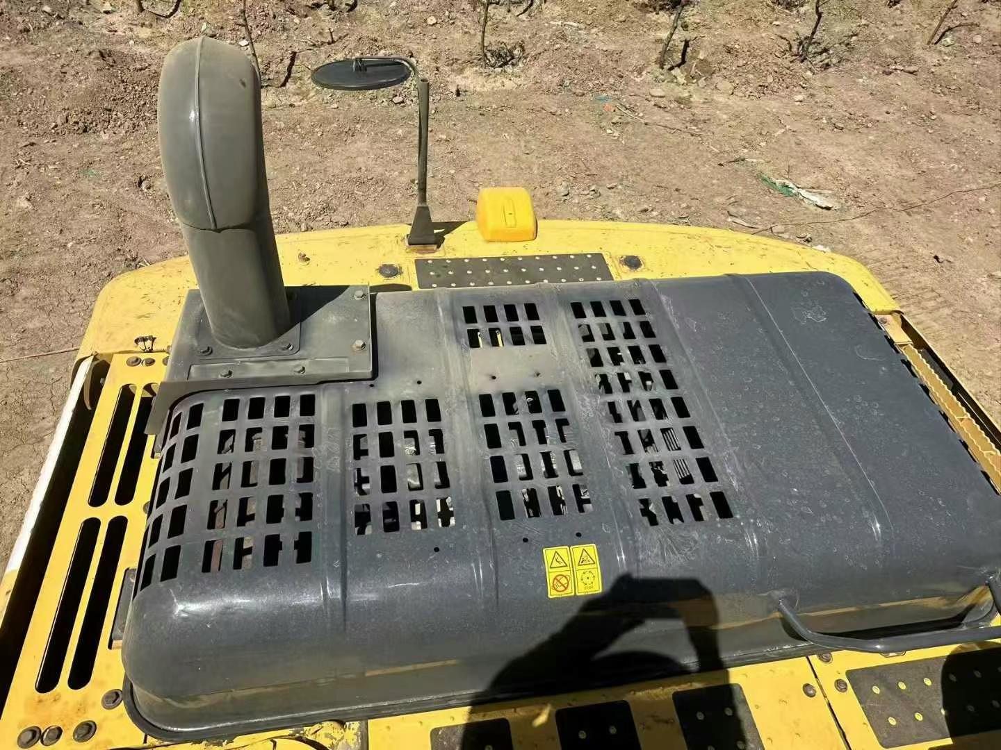 Buy Komatsu PC220 Used Excavator / 5 Used Komatsu PC220 Excavator 2016 Model / 5