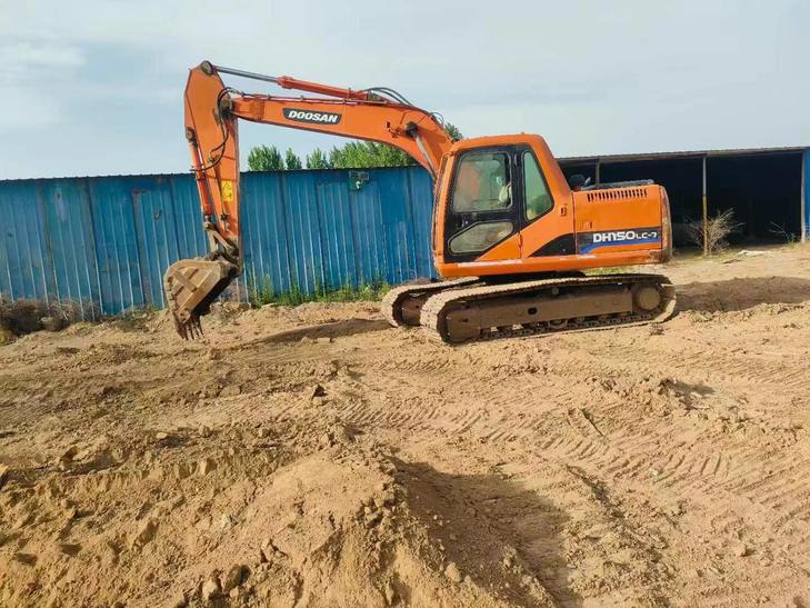 Buy Doosan DX15 Used Excavator / 1