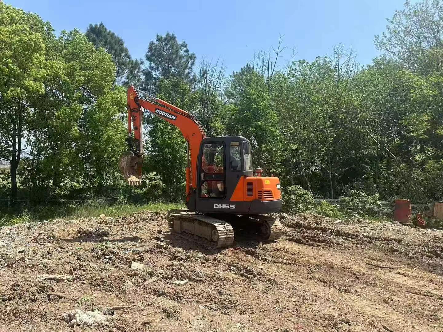 Buy Doosan DH55 Used Excavator / 1