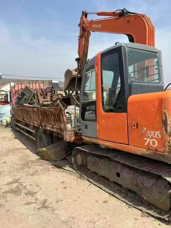 Buy Hitachi ZX70 Used Excavator / 1