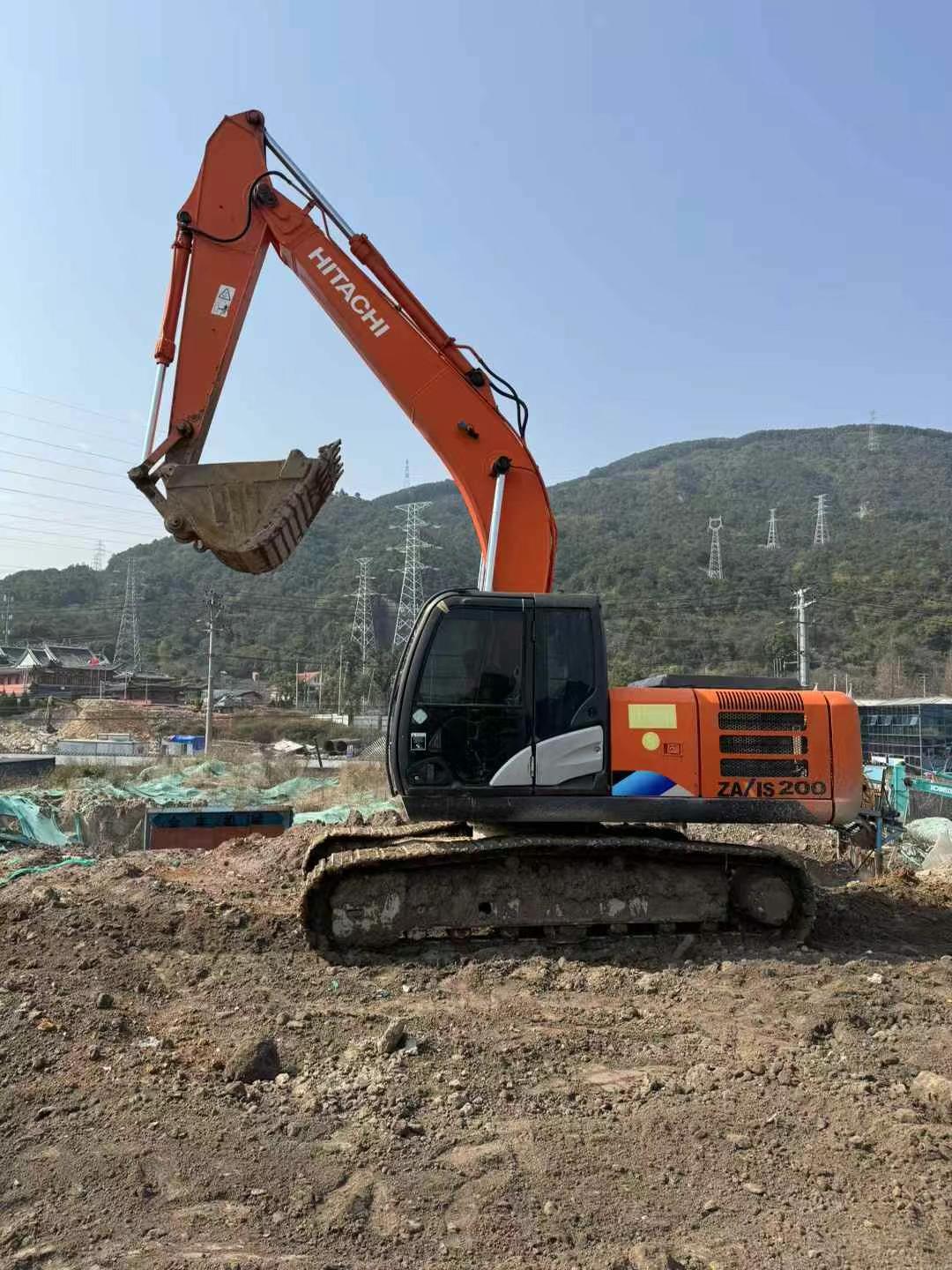Buy Hitachi ZAXIS200 Used Excavator / 2 Used Hitachi ZAXIS200 Excavator 2016 Model / 2
