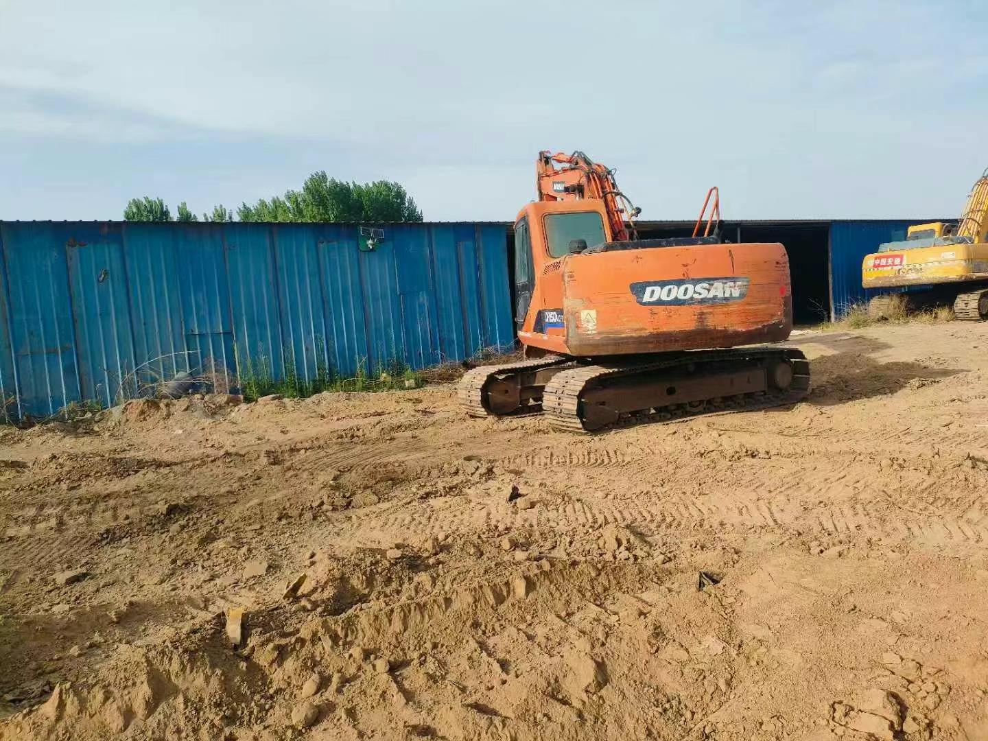 Buy Doosan DX15 Used Excavator / 2 Used Doosan DX15 Excavator 2010 Model / 2