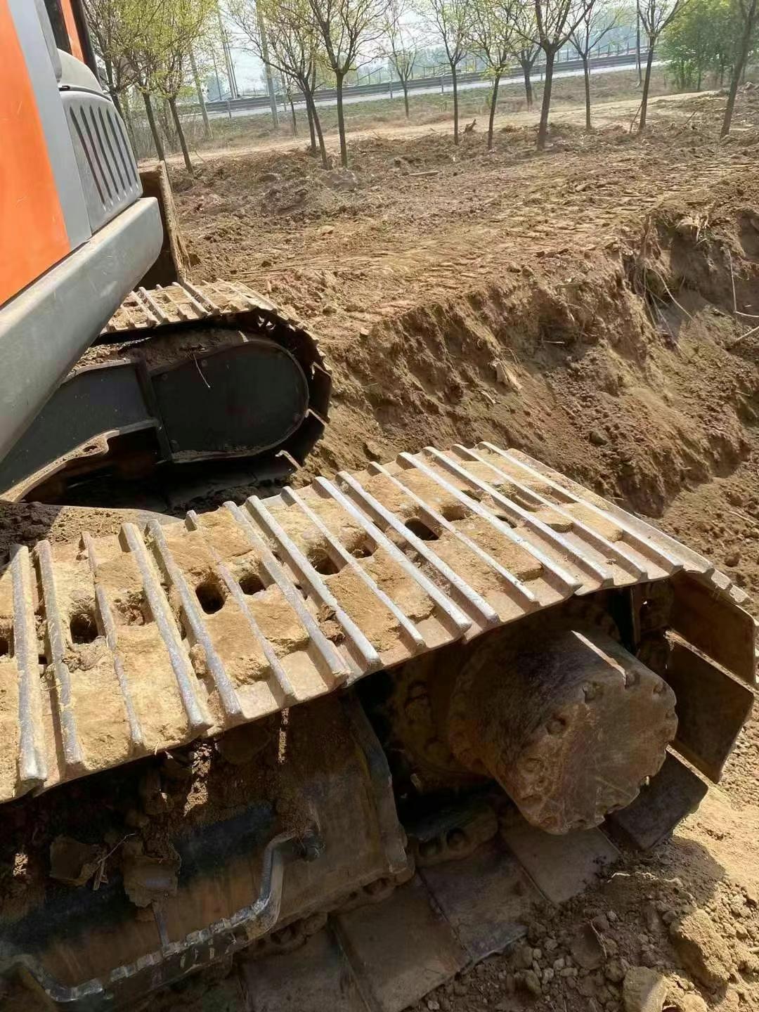 Buy Hitachi ZAXIS200 Used Excavator / 3 Used Hitachi ZAXIS200 Excavator 2016 Model / 3