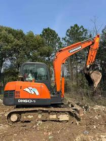 Buy Doosan DX60 Used Excavator / 2 Used Doosan DX60 Excavator 2016 Model / 2
