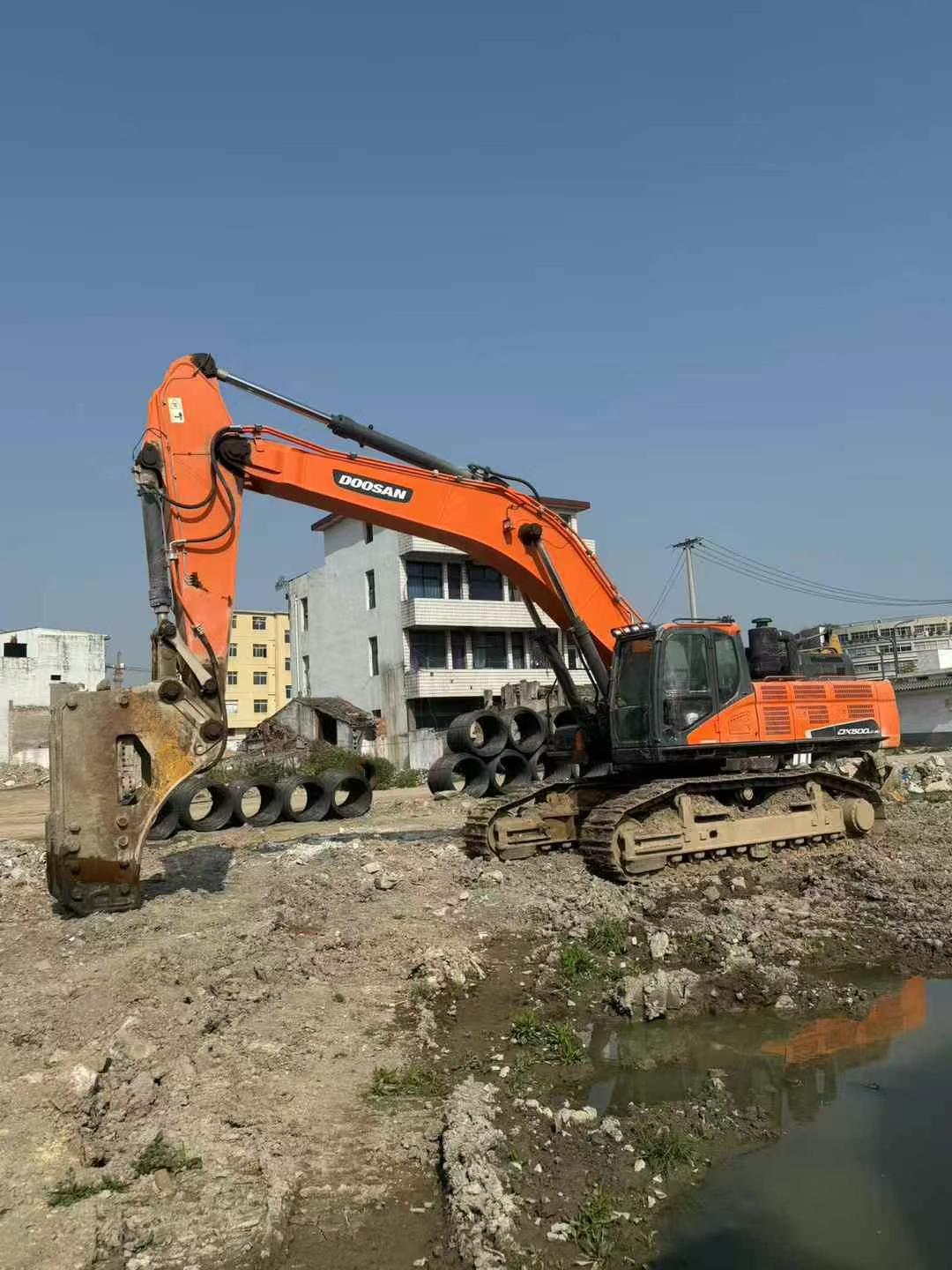 Buy Doosan DX500 Used Excavator / 1