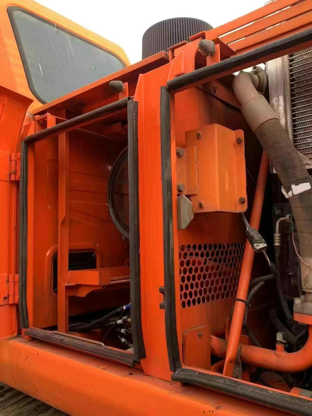 Buy Doosan DH220 Used Excavator / 4 Used Doosan DH220 Excavator 2014 Model / 4