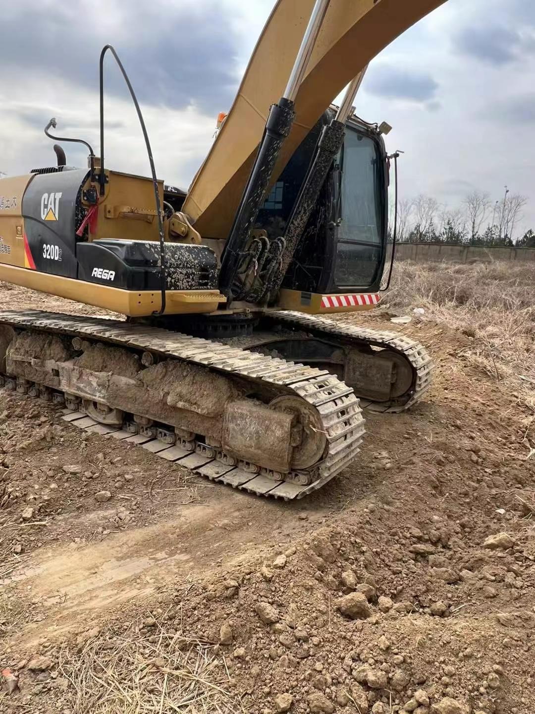 Buy Caterpillar 320D Used Excavator / 4 Used Caterpillar 320D Excavator 2016 Model / 4