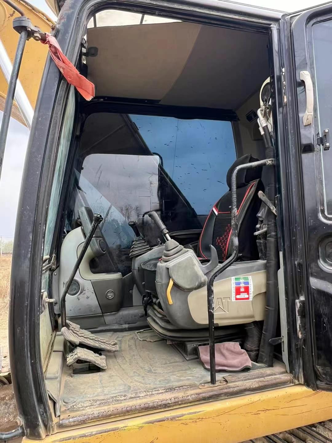 Buy Caterpillar 320D Used Excavator / 9 Used Caterpillar 320D Excavator 2016 Model / 9