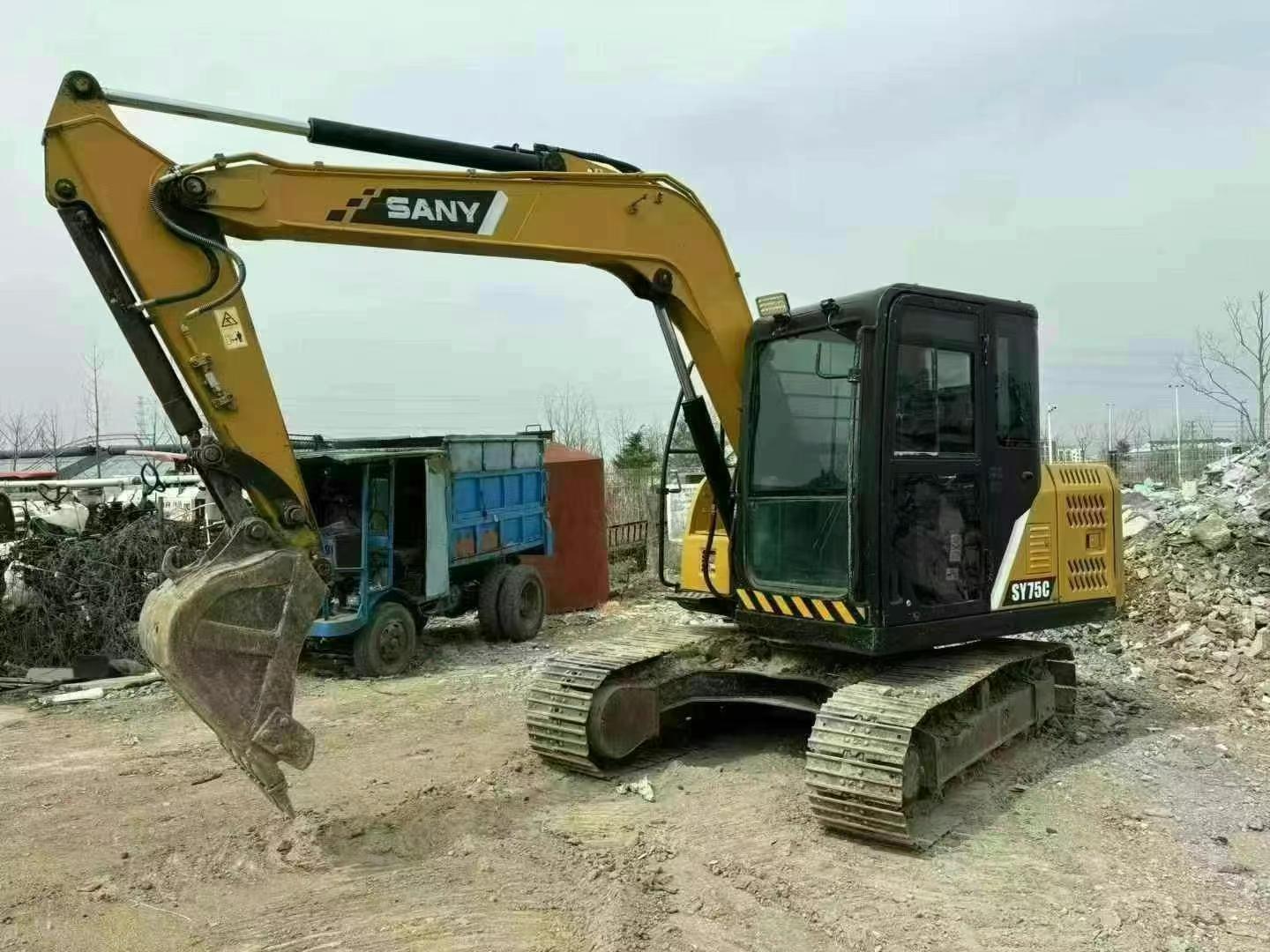 Buy Sany SY75 Used Excavator / 1