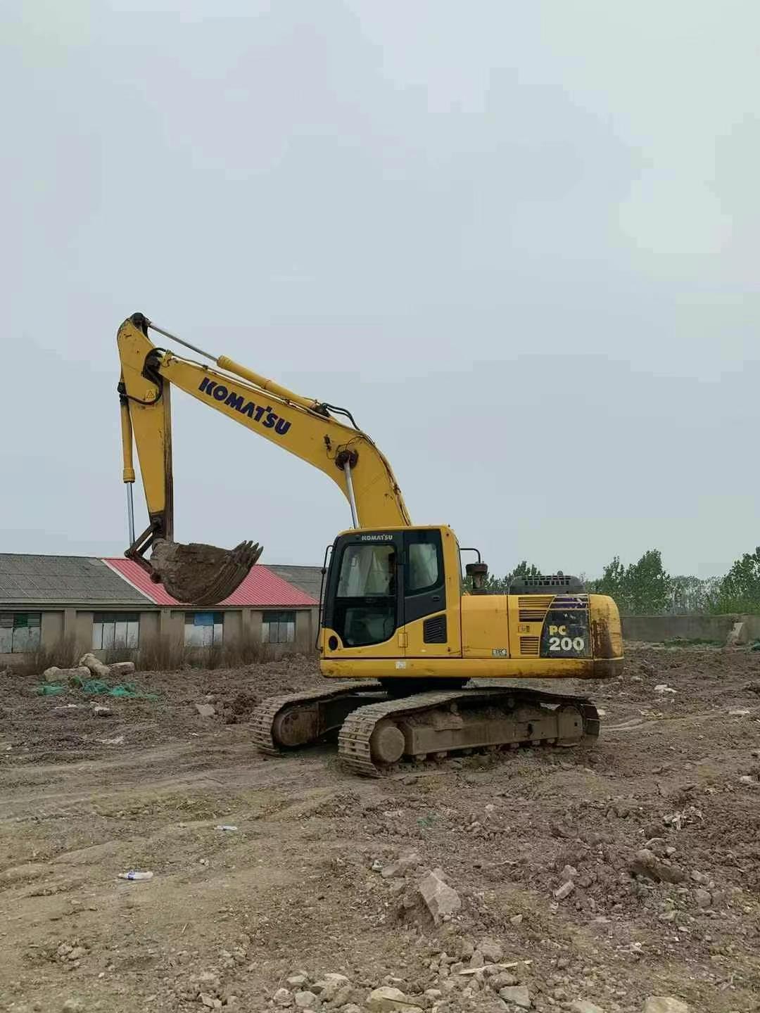 Buy Komatsu PC200 Used Excavator / 1