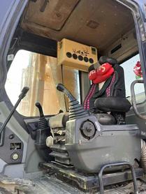 Buy Hyundai R215-7 Used Excavator / 7 Used Hyundai R215-7 Excavator 2011 Model / 7