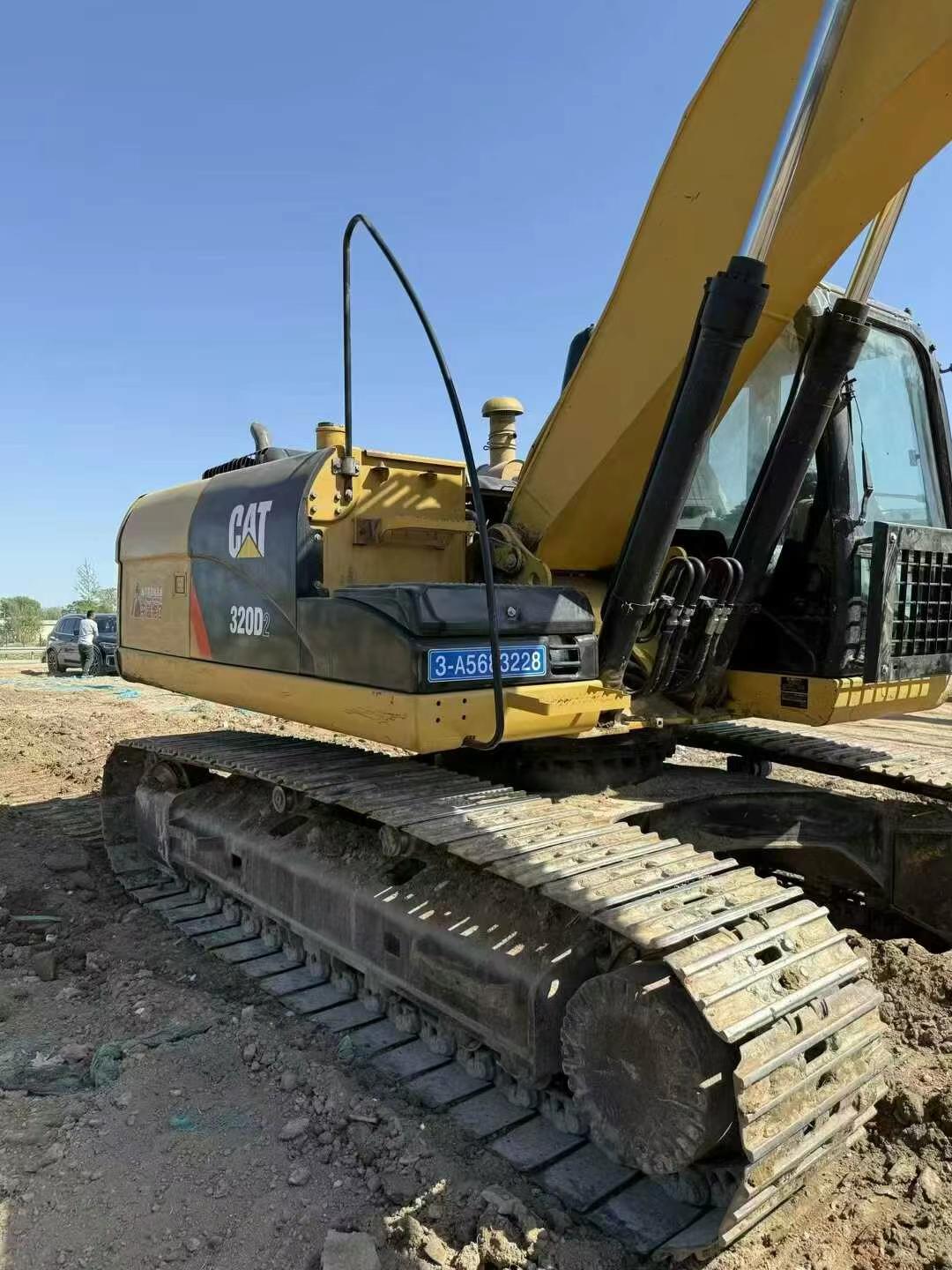 Buy Caterpillar CT20 Used Excavator / 2 Used Caterpillar CT20 Excavator 2016 Model / 2