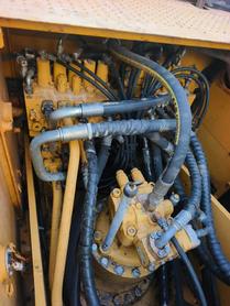 Buy Caterpillar 323D2L Used Excavator / 6 Used Caterpillar 323D2L Excavator 2014 Model / 6