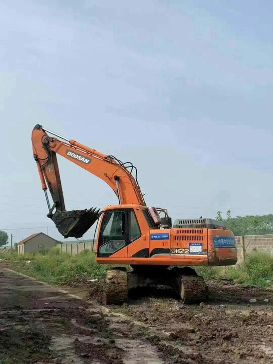 Buy Doosan DX15 Used Excavator / 1
