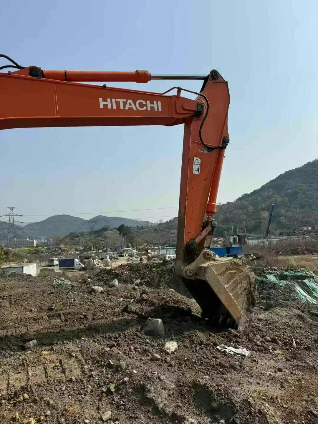 Buy Hitachi ZAXIS200 Used Excavator / 7 Used Hitachi ZAXIS200 Excavator 2016 Model / 7