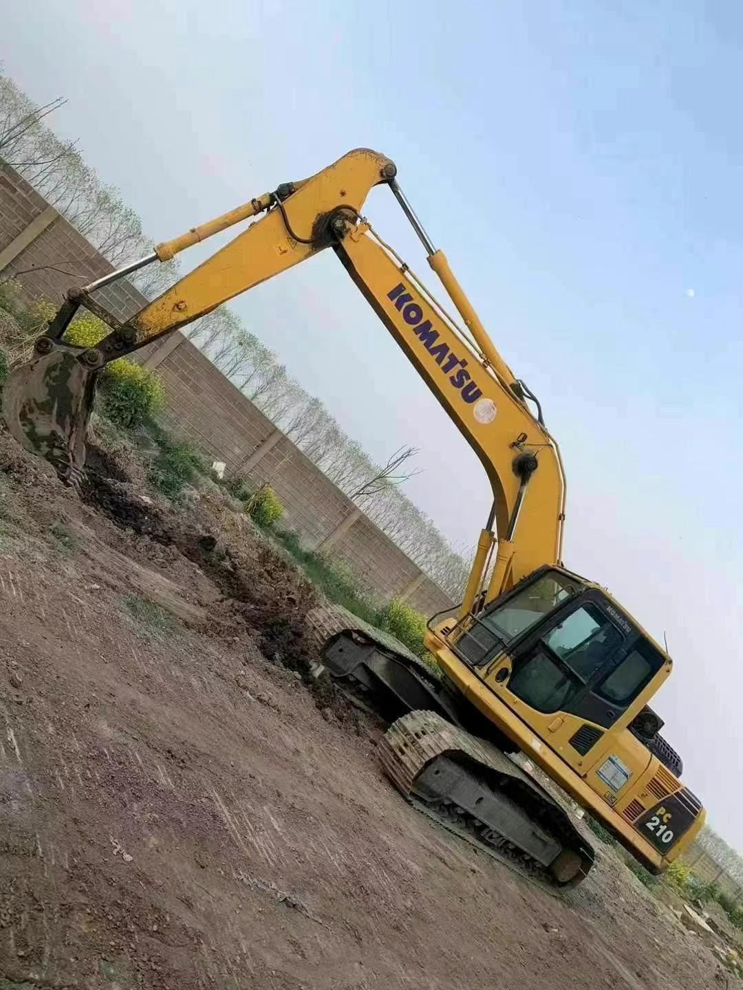 Buy Komatsu PC210-8 Used Excavator / 2 Used Komatsu PC210-8 Excavator 2014 Model / 2