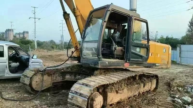 Buy Hyundai R305LC-7 Used Excavator / 2 Used Hyundai R305LC-7 Excavator 2012 Model / 2