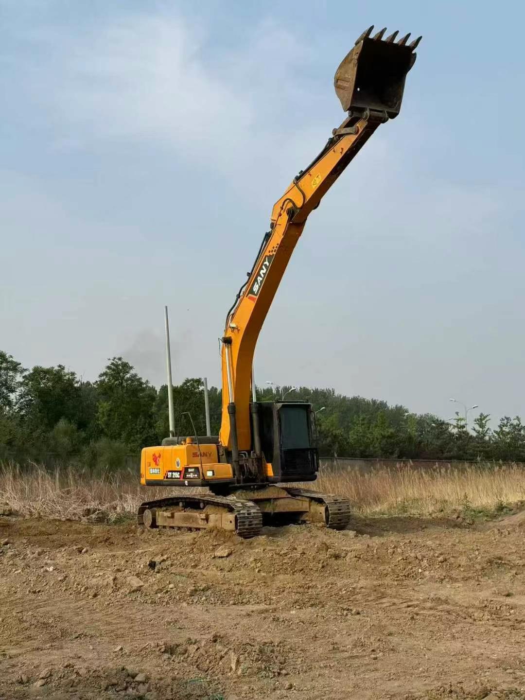 Buy Sany SY215W Used Excavator / 1