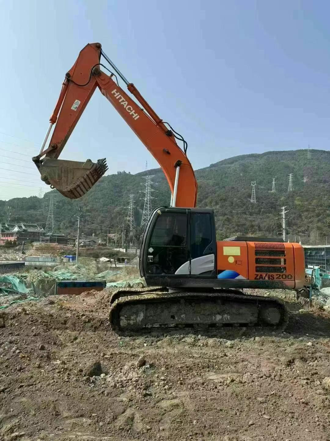 Buy Hitachi ZAXIS200 Used Excavator / 5 Used Hitachi ZAXIS200 Excavator 2016 Model / 5