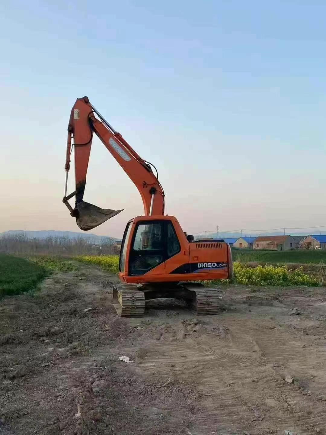 Buy Doosan DX15 Used Excavator / 1