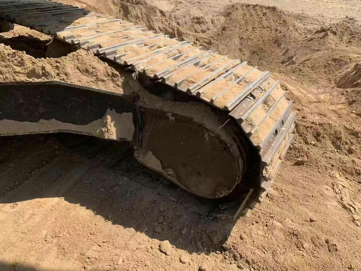 Buy Hitachi ZX240-3 Used Excavator / 7 Used Hitachi ZX240-3 Excavator 2016 Model / 7