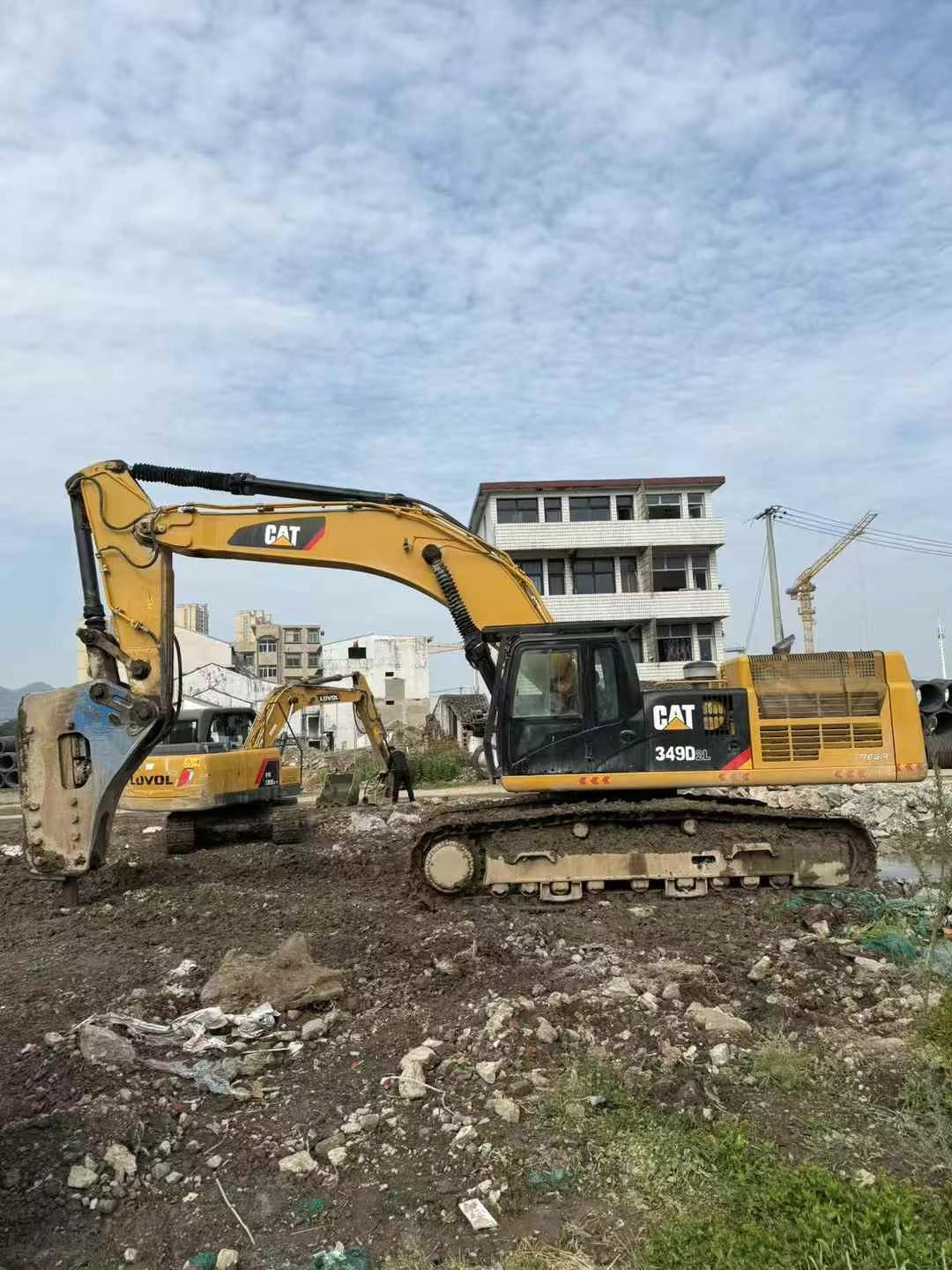 Buy Caterpillar 349FL Used Excavator / 1