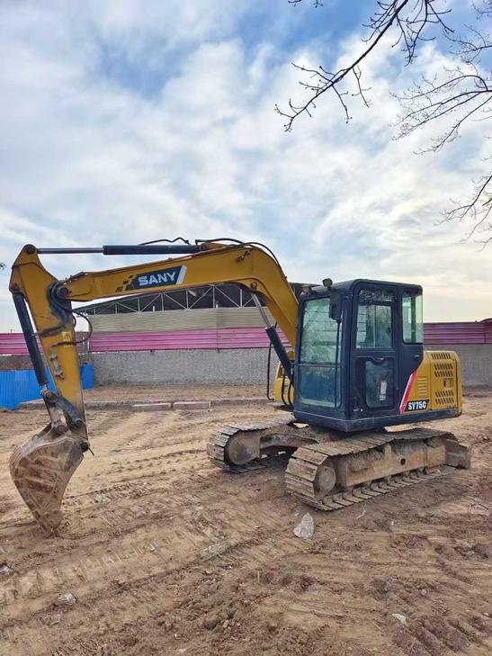 Buy Sany SY75 Used Excavator / 1
