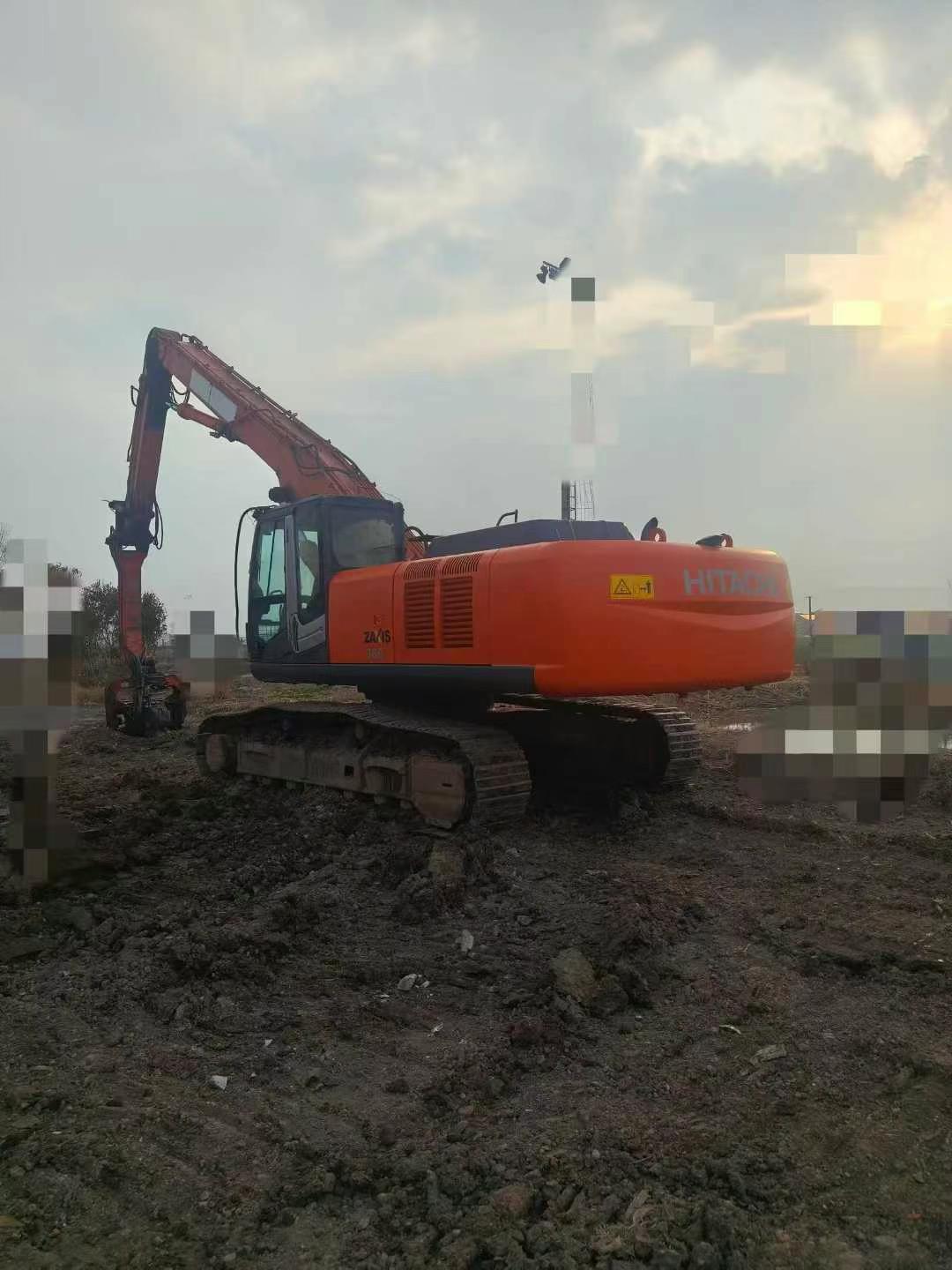 Buy Hitachi ZX60 Used Excavator / 1