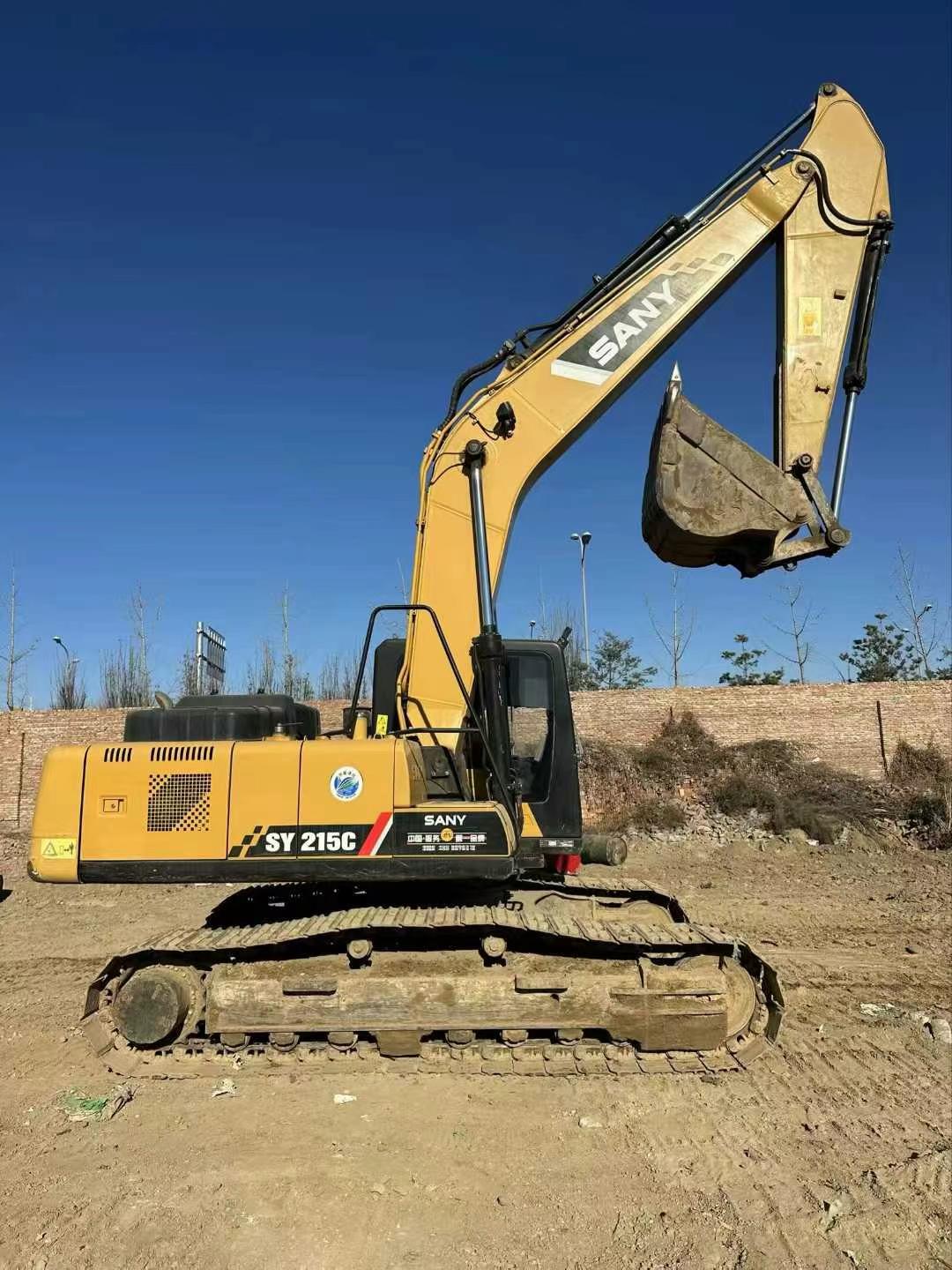 Buy Sany SY215C Used Excavator / 1
