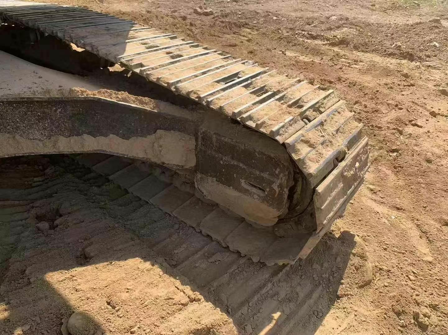 Buy Hitachi ZX240-3 Used Excavator / 8 Used Hitachi ZX240-3 Excavator 2016 Model / 8