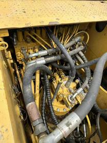 Buy Caterpillar 323DL Used Excavator / 8 Used Caterpillar 323DL Excavator 2011 Model / 8