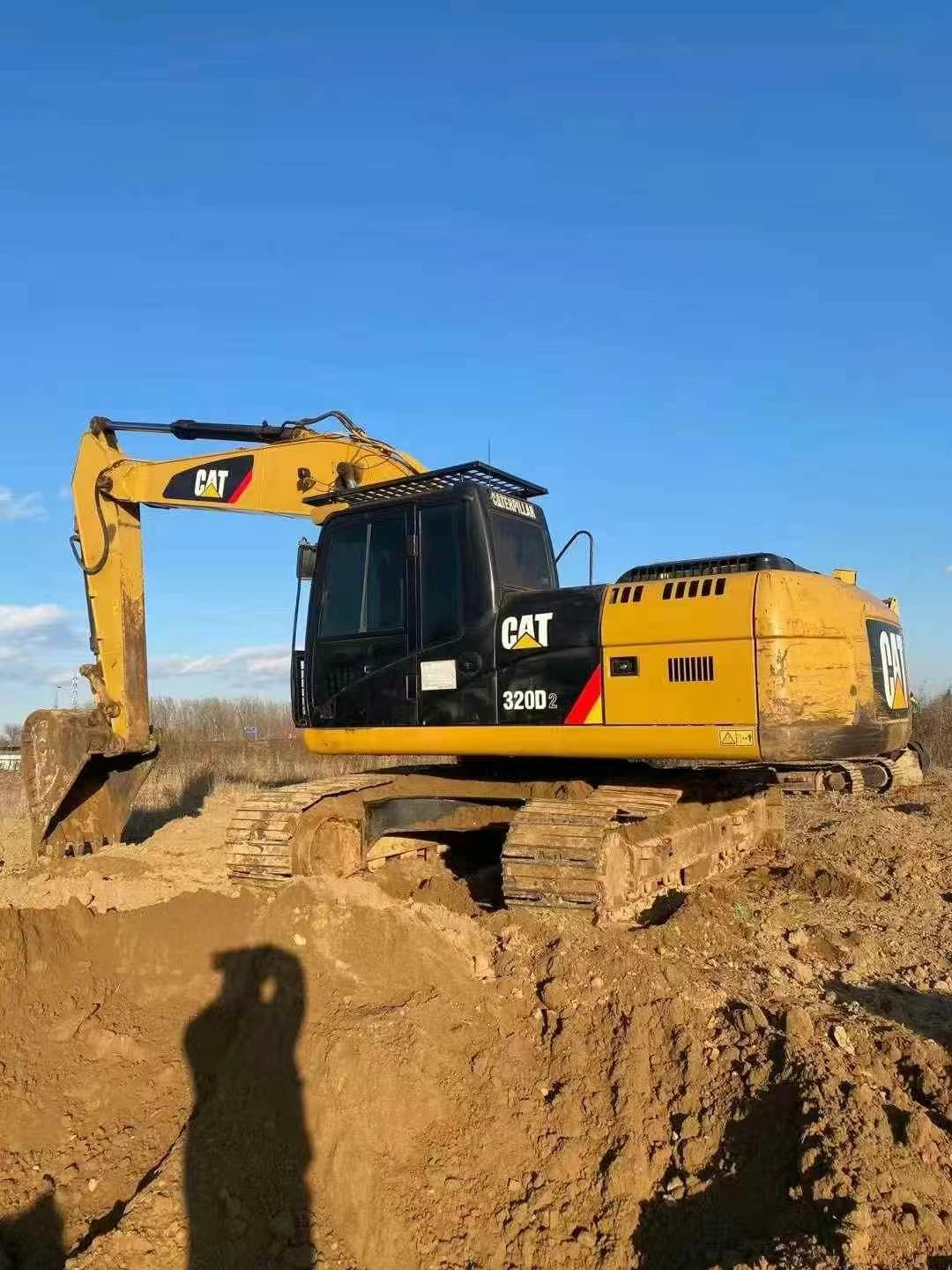 Buy Caterpillar 320D Used Excavator / 4 Used Caterpillar 320D Excavator 2016 Model / 4